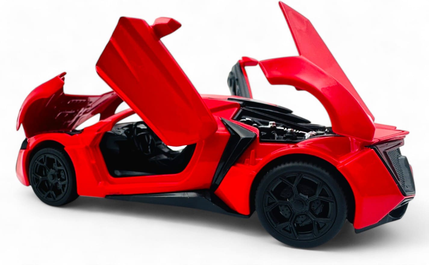 W Motors Lykan HyperSport 1:24  diecast scale model car collectible - Assorted Color