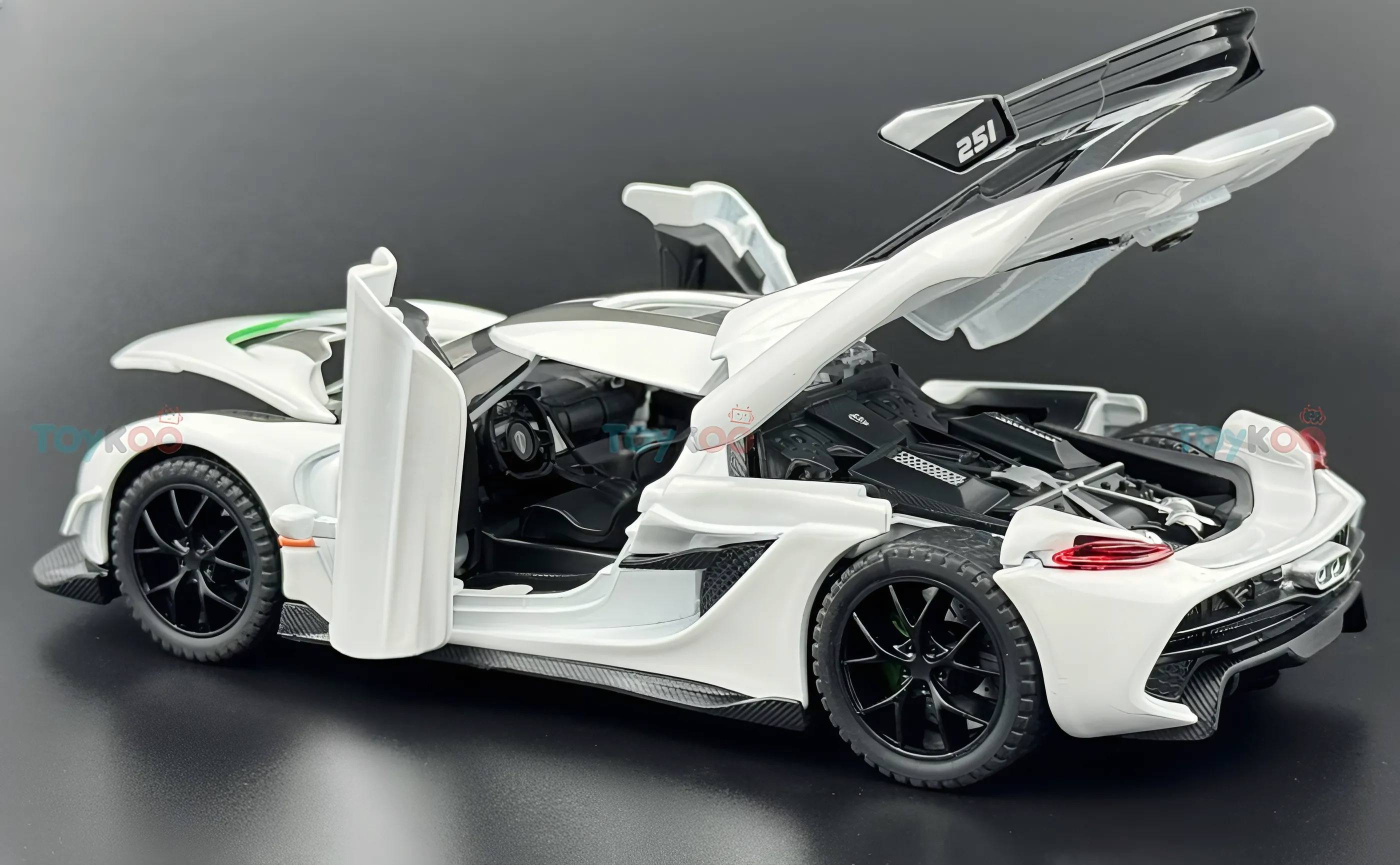 Koenigsegg Jesko 1:24 diecast scale model car collectible