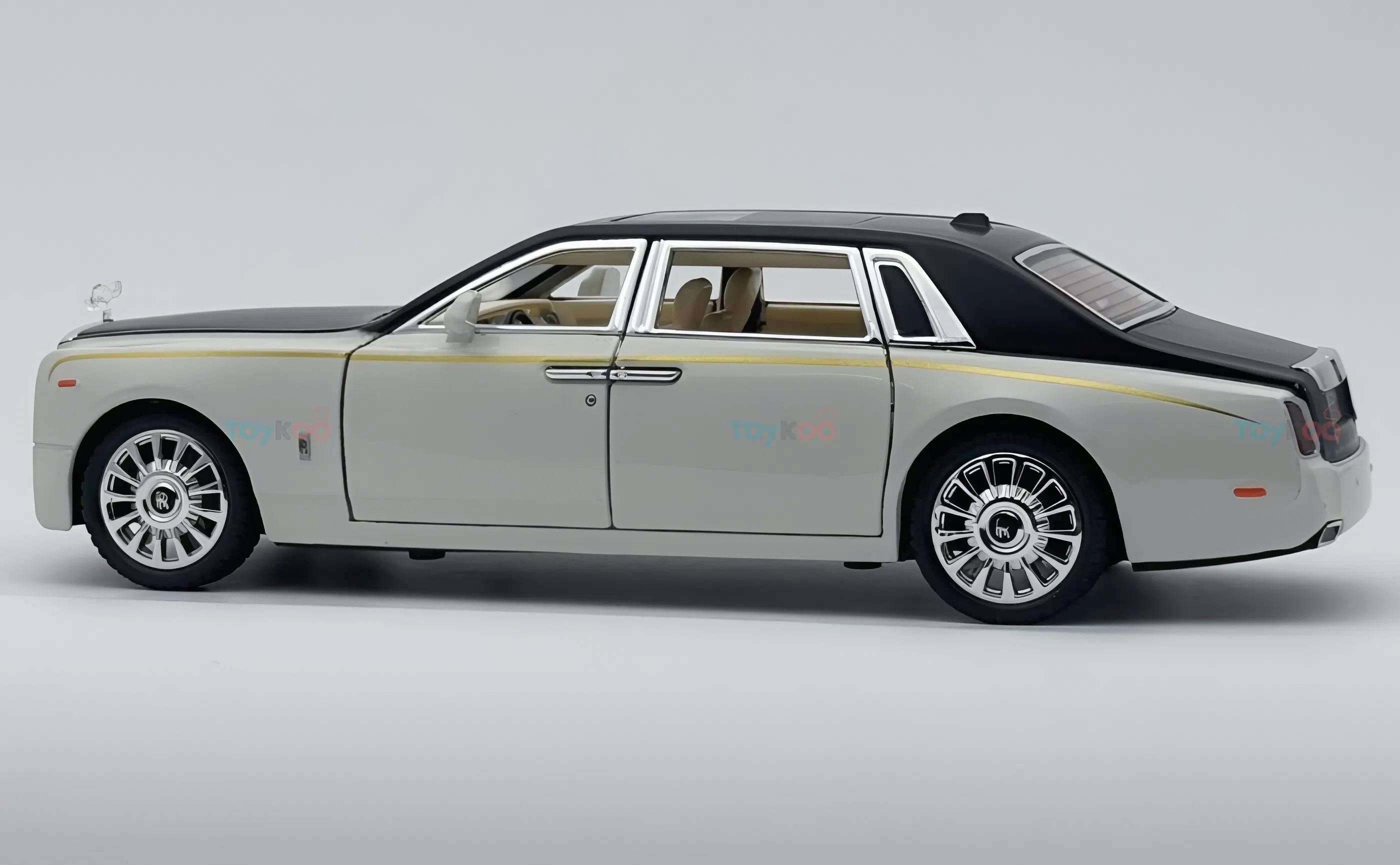 Rolls Royce Phantom 1:24 diecast scale model | Assorted Color